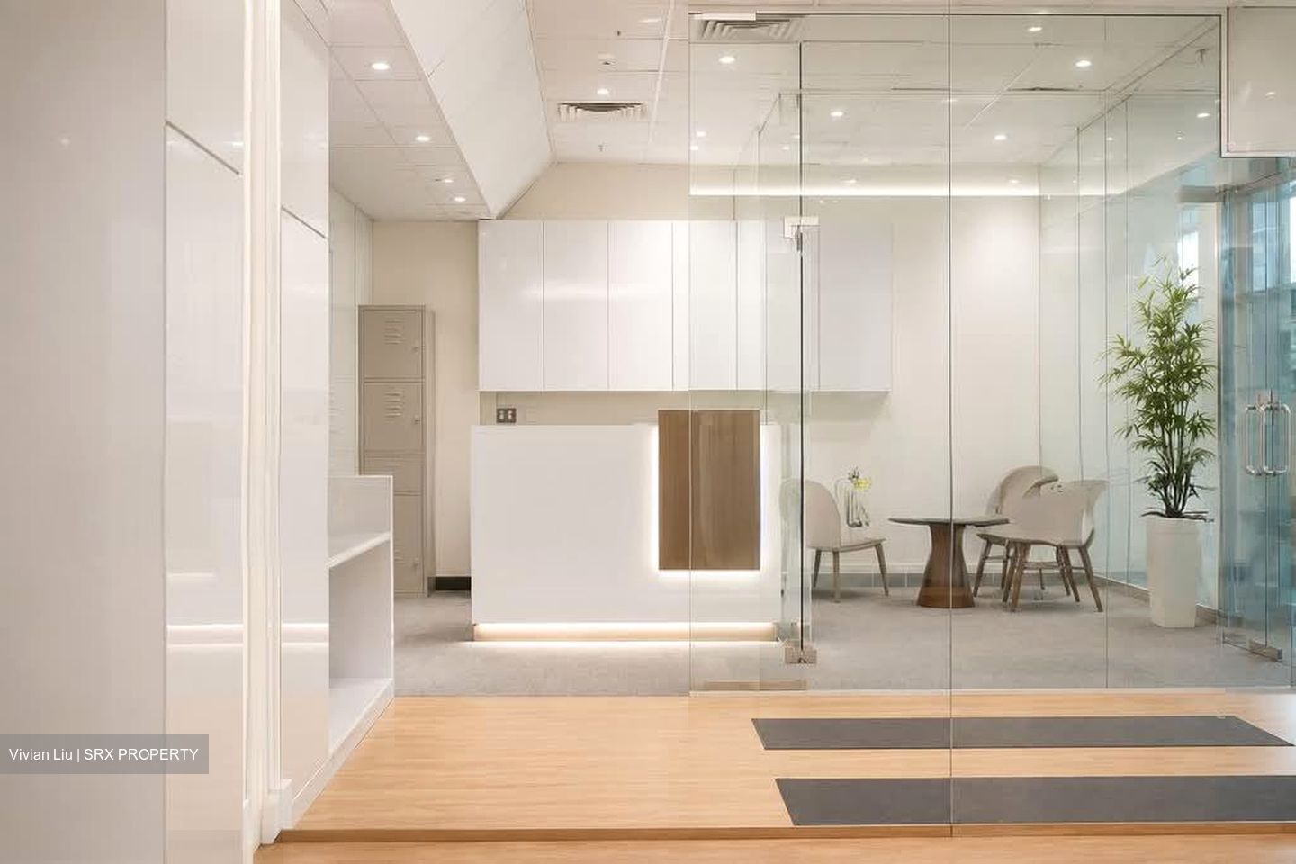 Parkway Parade (D15), Office #584835081